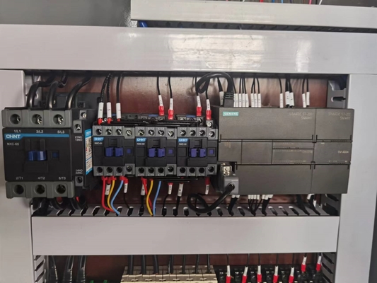 세 서보 기구에 의한 PET 봅프 비 우븐과 HJ-C1600-III 완전 자동 슬리팅 리와인더 기계